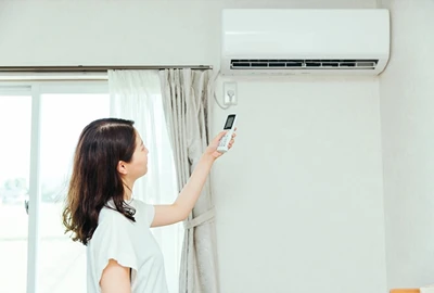 エアコンから冷風・温風が出ない症状