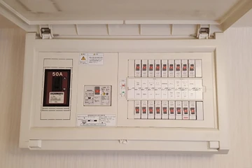 ブレーカーがすぐに落ちて困っている