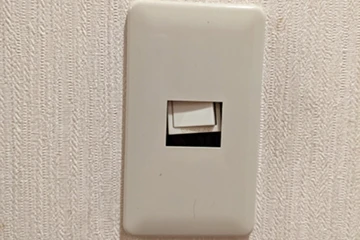 スイッチの動作不良で困っている